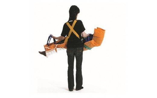 ワンタッチ式ベルト担架 救護担架 SB180 [0003]