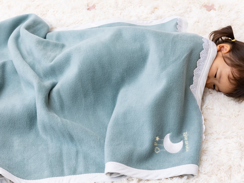 ベビー綿毛布 綿100% レース付刺繍入り アッシュグリーン｜贈答品 ギフト 誕生日プレゼント 贈り物 クリスマス ベビー キッズ N mkm100 [2451]