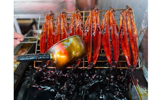 [特大] 国産 関西風地焼き うなぎ 1尾【白焼】1尾 180g以上 ｜ うなぎ 泉大津 鰻 蒲焼き 冷凍鰻 活鰻 鰻次郎 うな重 土用の丑の日 お取り寄せ 贈り物 ギフト 高級 うなぎの日 ウナギ unagi ※離島への配送不可