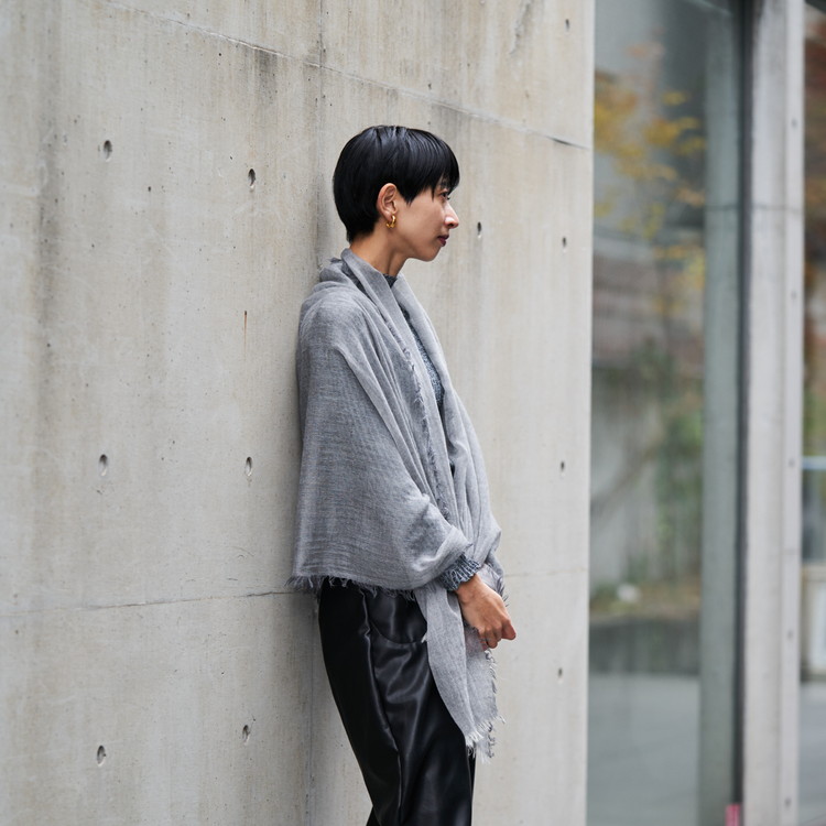 カシミヤストール(公式WEBショップ・ふるさと納税限定商品) 定番サイズ ミディアムグレー [4010]