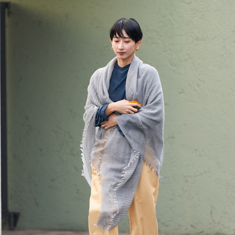 カシミヤストール(公式WEBショップ・ふるさと納税限定商品) 超大判サイズ ミディアムグレー [4014]