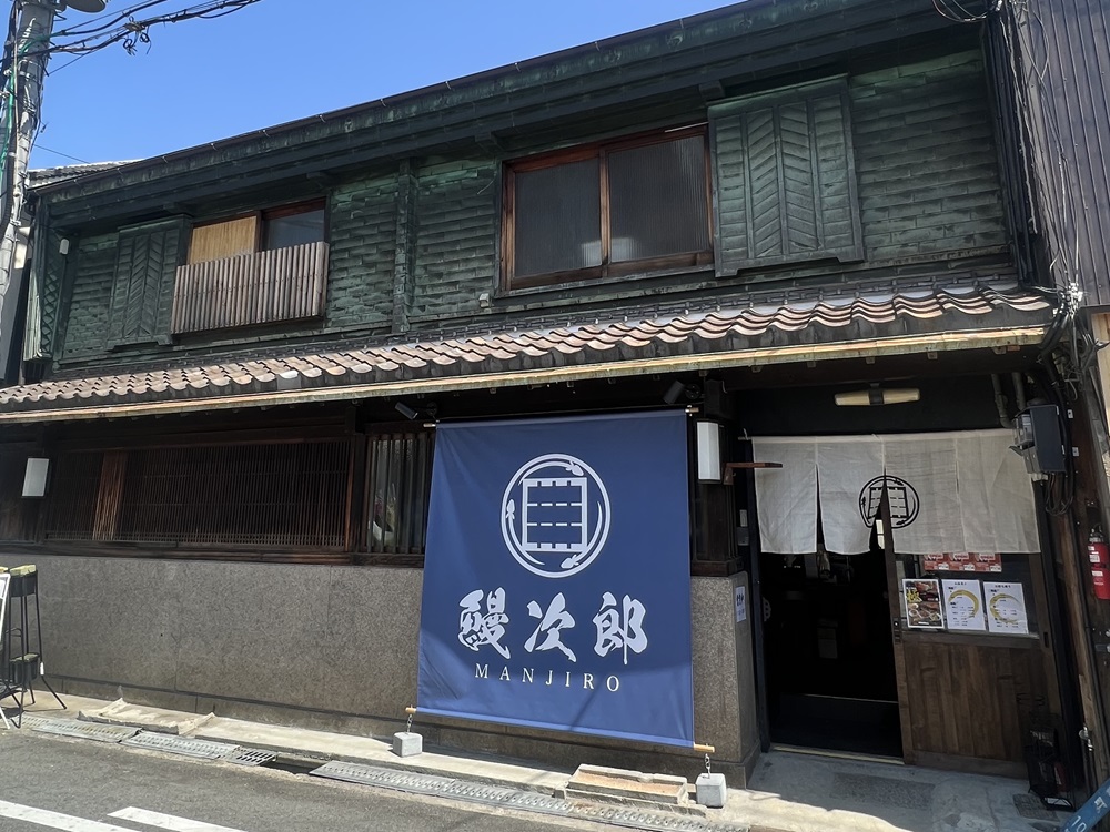 [特大] 国産 関西風地焼き うなぎ【白焼】4尾 720g以上 ｜ うなぎ 泉大津 鰻 蒲焼き 冷凍鰻 活鰻 鰻次郎 うな重 土用の丑の日 お取り寄せ 贈り物 ギフト 高級 うなぎの日 ウナギ unagi [4697] ※離島への配送不可