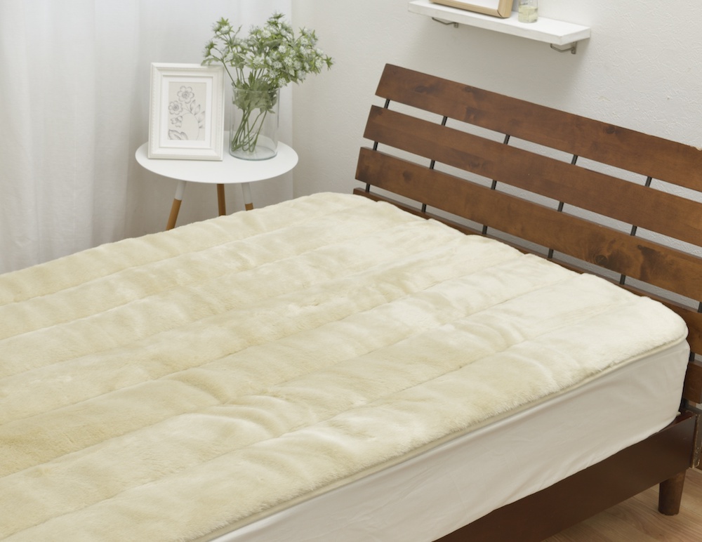 日本製 銀イオンシート入り (Ag＋) 敷きパッド セミダブル ベージュ GFP-22SWBE [2713]