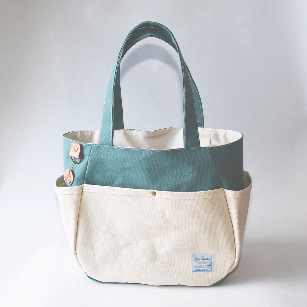 【ころりん工房】ふとっちょころりん／水色／富士金梅 8号帆布バッグ [3373]