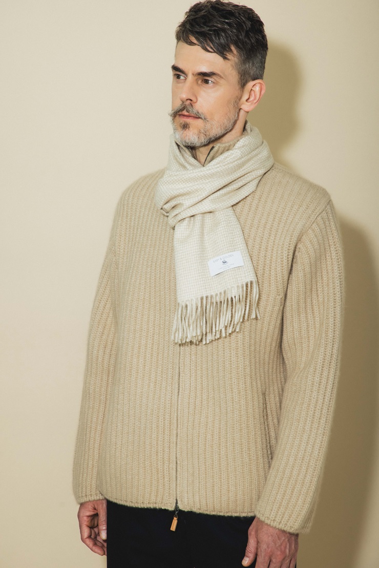 ベビー＆ゴールデン 千鳥柄マフラー｜高級素材 軽量 なめらかな肌触り 寒さ対策 確かな技術 日本製 プレゼント ギフト 誕生日 お見舞い お歳暮 父の日 母の日 [4041]