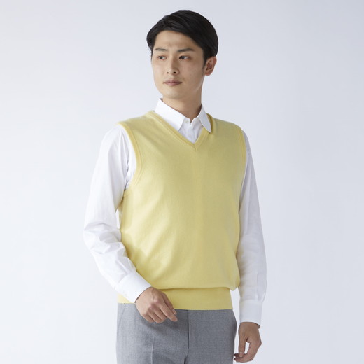 日本製 カシミヤ100% Vベスト イエロー Mサイズ [2634]