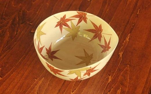 金彩もみじ紋沓形鉢【水間焼伏原窯】