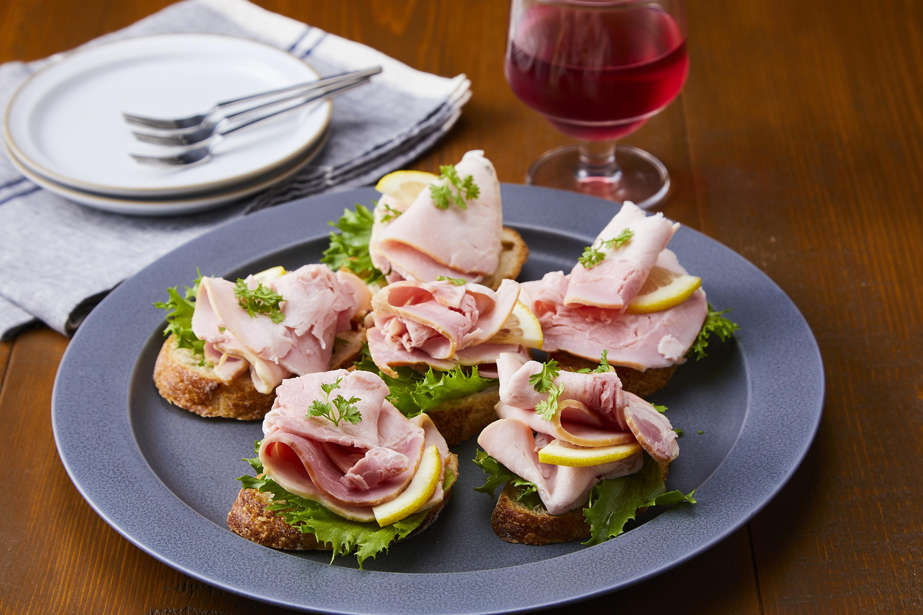 『夢一喜』【訳あり】ロースハム切落し1.3kg(ドレッシング付き)