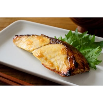 【魚善】銀たら味噌漬けとサーモン味噌漬けのセット【配送不可地域：離島】