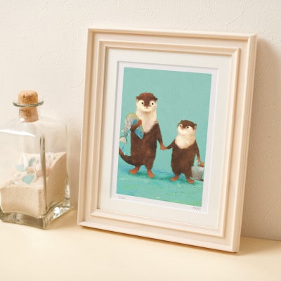 イラスト作家「菜生」アートフレーム〈かーちゃん喜ぶかなぁ〉カワウソ