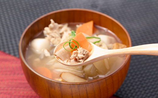 《約6人前》藤熊　8品目が入った具だくさんの豚汁　3袋　【配送不可地域：離島】