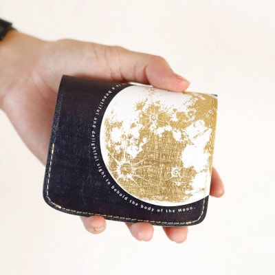 クアトロガッツ ミニ財布 小さいふ。コンチャ 月面着陸 JAPANレザー