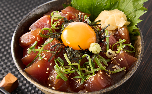 《800g》瞬間冷凍生天然キハダマグロ漬け(200g×4パック)タレ付き　小分け便利【配送不可地域：離島】