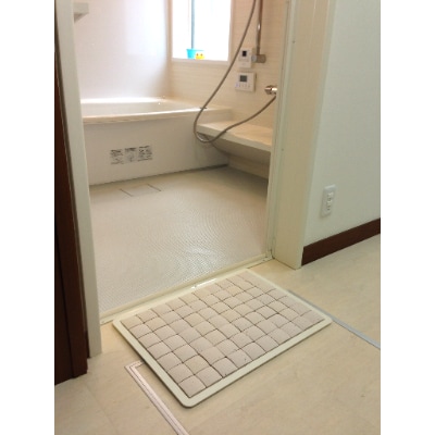 珪藻土タイルバスマット ホワイトL