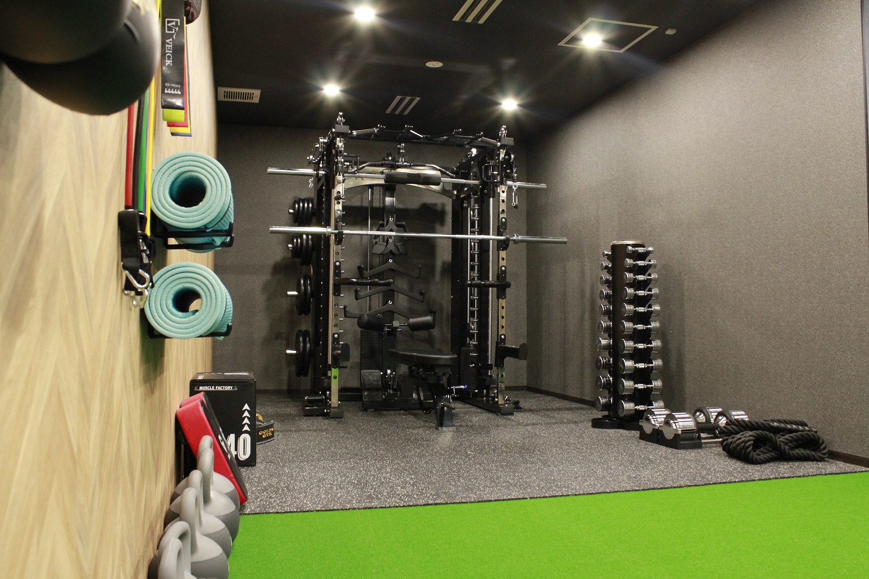 H182　店舗内で使える商品券３万円分　ゴルフレッスン／パーソナルジム