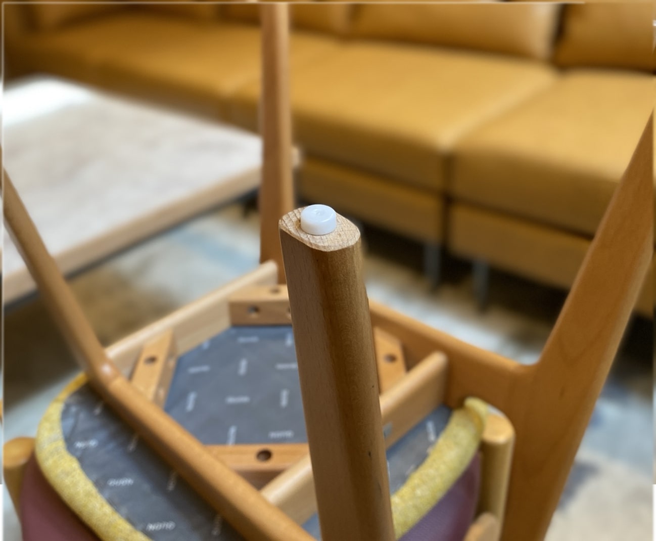 G129　ＱＵＯＮチェア プラムピッコロＮ（子供用椅子／リビング／学習スペース）