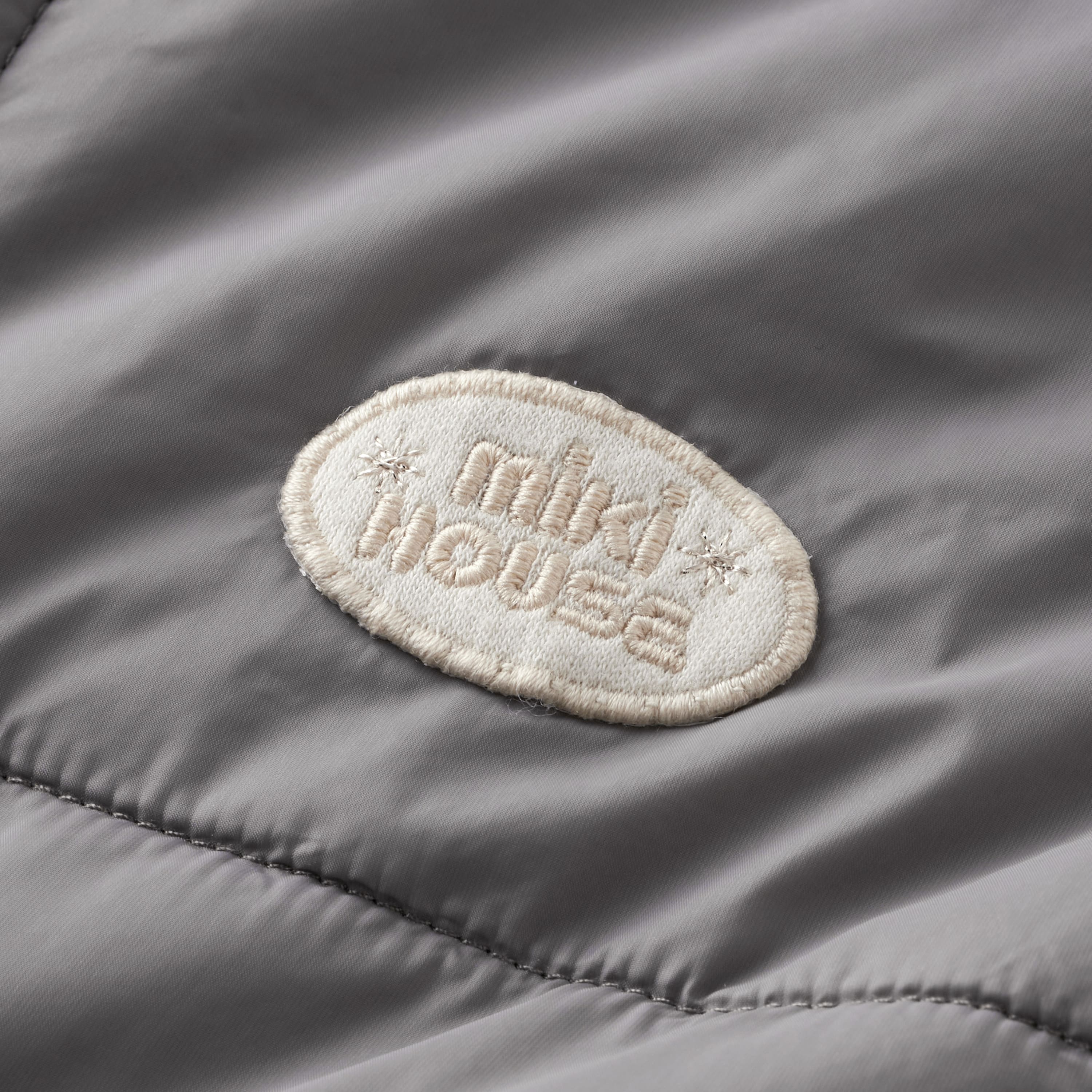 P102(グレー)　ミキハウス　キャリーケープ（グレー）