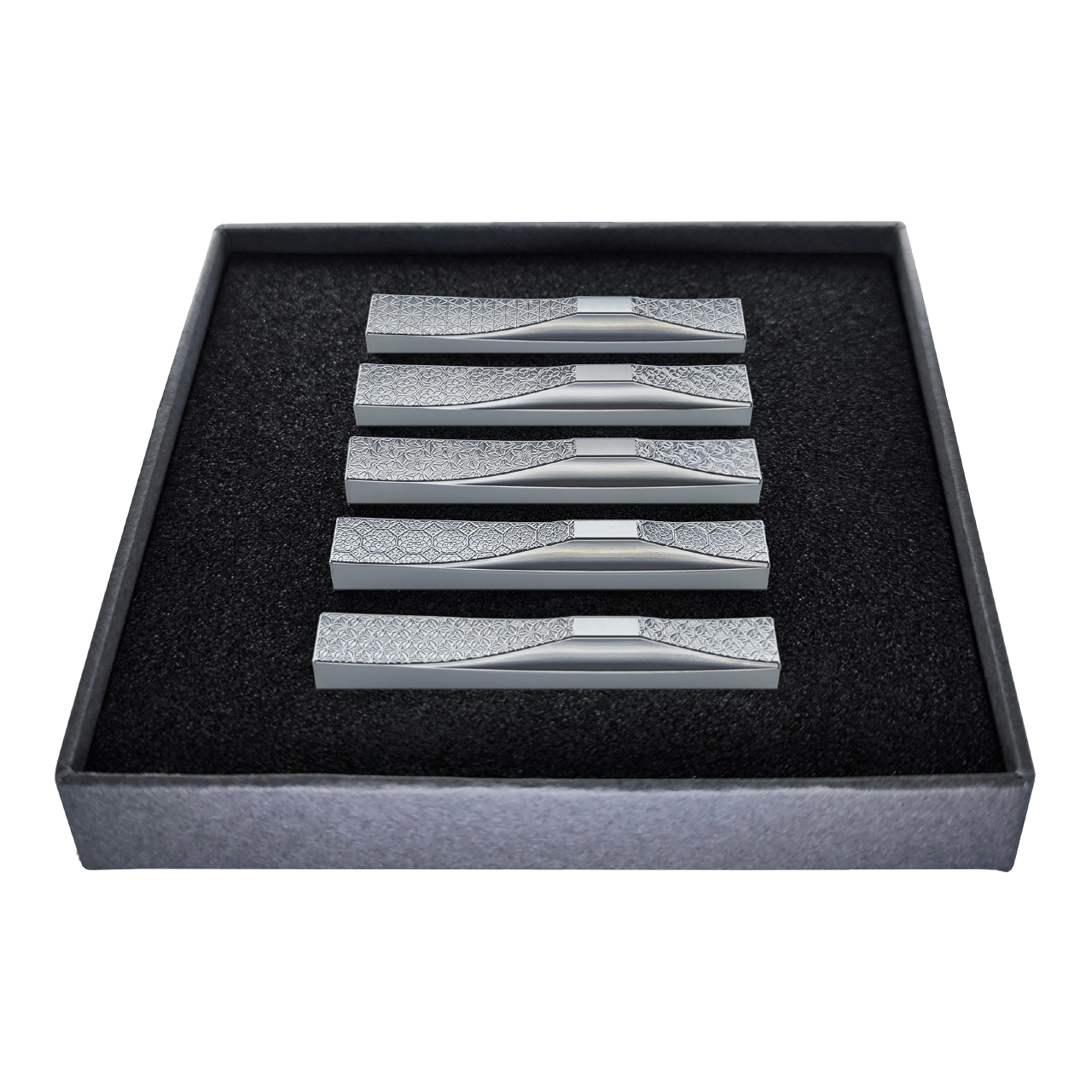 S108 ＩＴＡＤＡＫＩ 箸置き ５個セット/ステンレス 花文様（菊・梅・桜・芍薬・ツツジ）