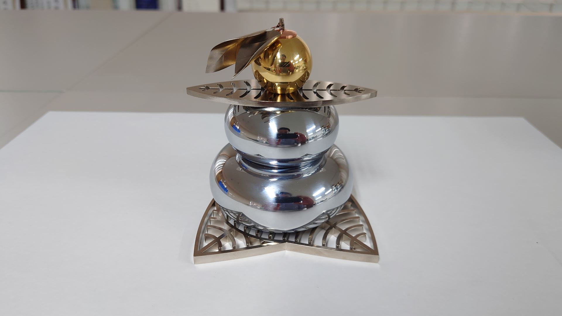 W108(通常仕様)　【金属製】鏡餅（通常仕様）