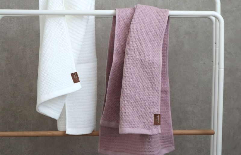 【ソフトハニカム】プレミアムタオル10枚セット（くすみ桜）+ソフトハニカム織ハーフハンカチ1枚 G1967