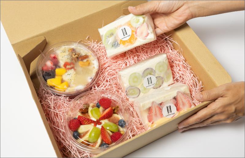 季節のフルーツのグリークヨーグルト 1個＆アサイーボウル 1個＆フルーツサンド 3個 定期便 6回 6か月【2か月に1回配送コース】 G2958