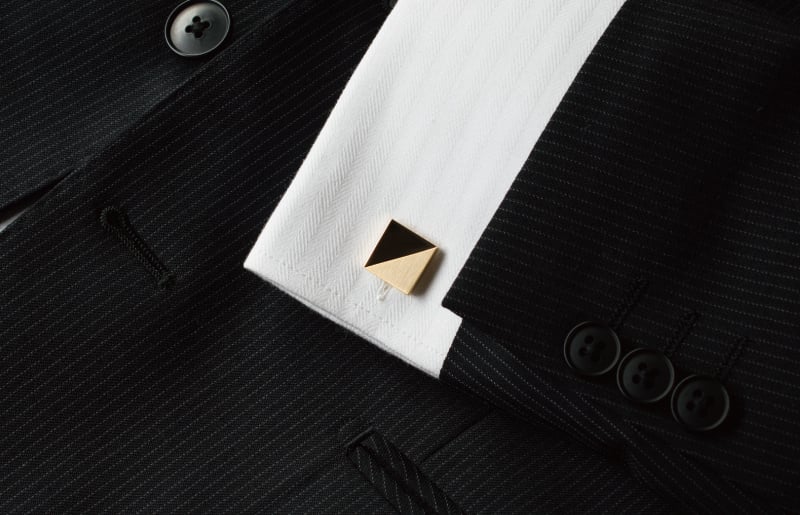 ジオメトリック・スクエアカフス ブラックシルバー G2835