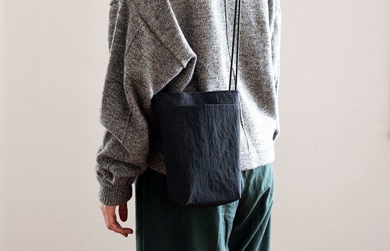 ミニショルダーバッグ KONBU(R)【ブラック 撥水素材 ナイロン生地 日本製 軽量 ファッション】 G2848