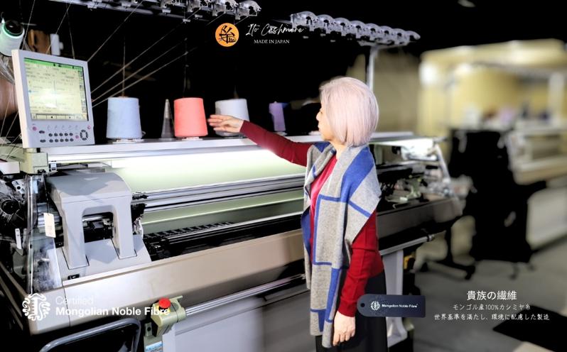 『Noble Fibre』100％カシミヤ・マフラー デニムインターシャ 【高級 カシミア おしゃれ ファッション 防寒 かしみあ】 G3322