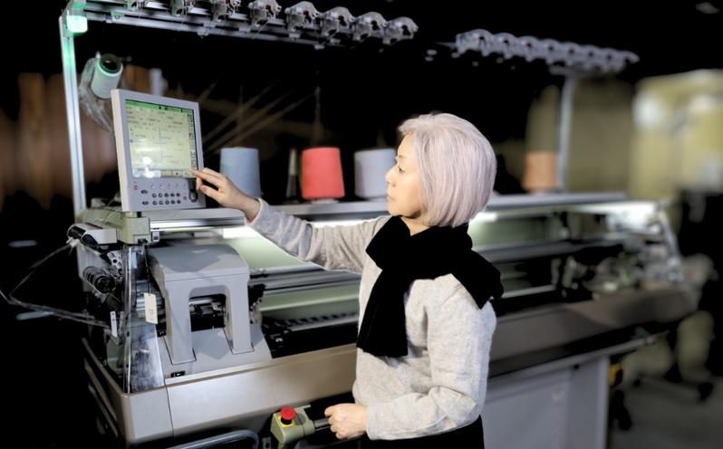 『Noble Fibre』100％ヤク・マフラー ブラック 【高級 おしゃれ ファッション カシミア より暖かい 防寒】 G3336