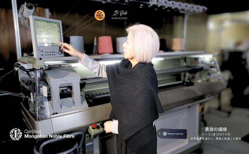 『Noble Fibre』100％ヤク・大判ストール ブラック【高級 おしゃれ ファッション カシミア より暖かい 防寒】 G3338