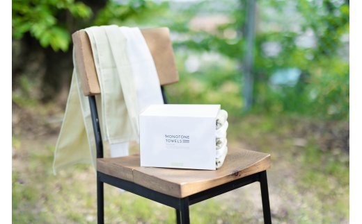 さらっとガーゼとふんわりパイルのモノトーンタオル（ピスタチオ3枚 ホワイト2枚） 【泉州タオル 国産 吸水 普段使い シンプル 日用品】 010B1156