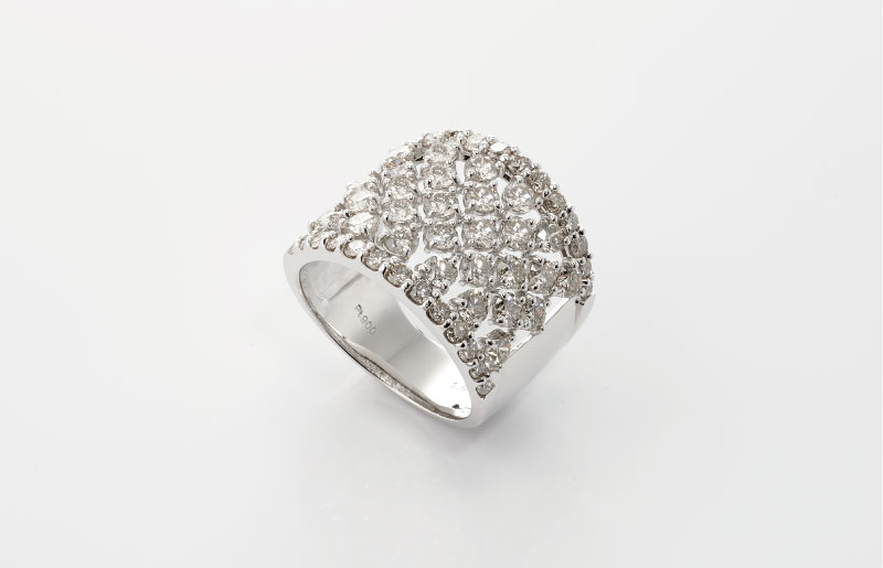 ARC-EN-CIEL プラチナ ダイヤリング（計 3.0ct）【鑑別書付き ジュエリー プレゼント ギフト ファッション アクセサリー 贈り物 贈答 お祝い 記念日】 J007-4