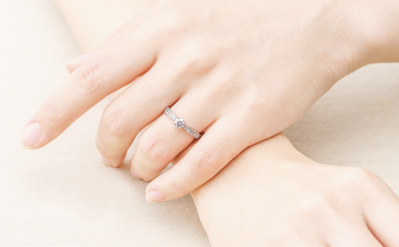 【高島屋選定品】プラチナダイヤモンド リング 中石ダイヤ 0.5ct D SI2 EX (GIA)【鑑別書付き ARC-EN-CIEL (アルカンシェル) ジュエリー プレゼント ギフト ファッション アクセサリー 贈り物 贈答 お祝い 記念日】 TUC0016-1