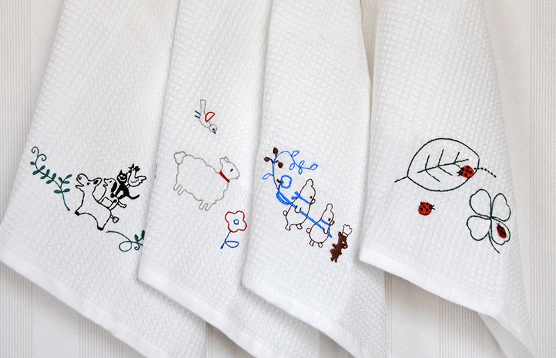 シンジカトウ「ふきぴか キッチンタオル（刺繍）」セット【泉州タオル 国産 吸水 普段使い 無地 シンプル 日用品 家族 ファミリー】 knt0002