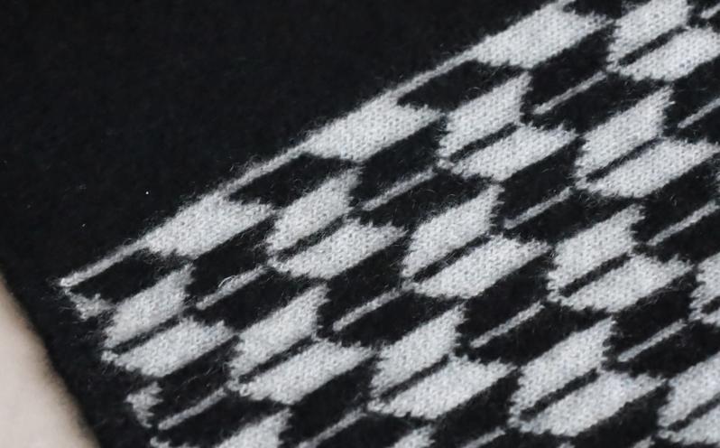 『Noble Fibre』100％カシミヤ・マフラー ヤガスリジャガード 【高級 カシミア おしゃれ ファッション 防寒 かしみあ】 G3325