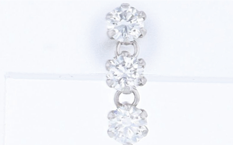 ARC-EN-CIEL PTダイヤピアス（計 0.50ct） J090