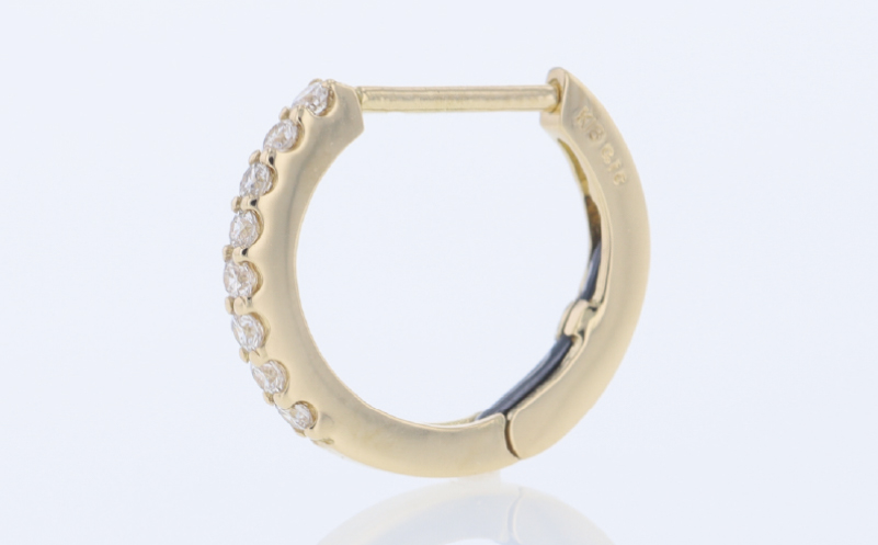 アルカンシェル K18YGダイヤピアス（計 0.20ct）【鑑別書付き ジュエリー プレゼント ギフト ファッション アクセサリー 贈り物 贈答 お祝い 記念日】 J098