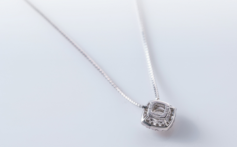 【高島屋選定品】プラチナダイヤモンド ペンダント 中石ダイヤ 0.3ct D IF 3EX (GIA)【鑑別書付き ARC-EN-CIEL (アルカンシェル) ジュエリー プレゼント ギフト ファッション アクセサリー 贈り物 贈答 お祝い 記念日】 TUC0014-1