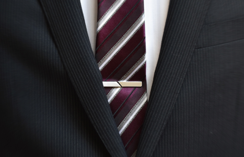 ジオメトリック・ネクタイピン ライトゴールド tav0074