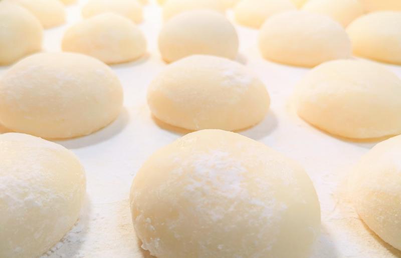 老舗餅屋さんが作るチーズ入り杵つき生丸餅(白) 18個入り 015B566