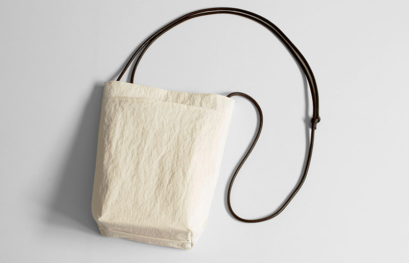 ミニショルダーバッグ KONBU(R)【アイボリー 撥水素材 ナイロン生地 日本製 軽量 ファッション】 G2851