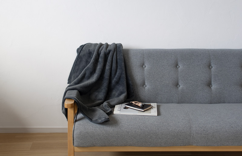 【スピード発送】MONOブランケット チャコールグレー【ひざ掛け 膝掛け ひざかけ 大判 防寒 無地 シンプル】 G3340