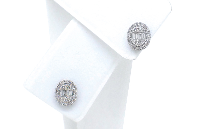 ARC-EN-CIEL プラチナ ダイヤピアス（計 0.5ct）【鑑別書付き ジュエリー プレゼント ギフト ファッション アクセサリー 贈り物 贈答 お祝い 記念日】 J020-4