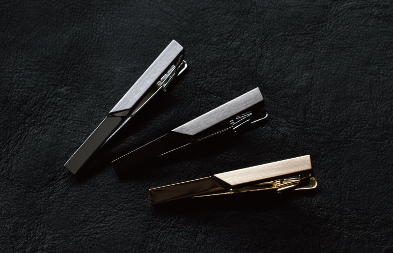 ジオメトリック・ネクタイピン ライトゴールド tav0074