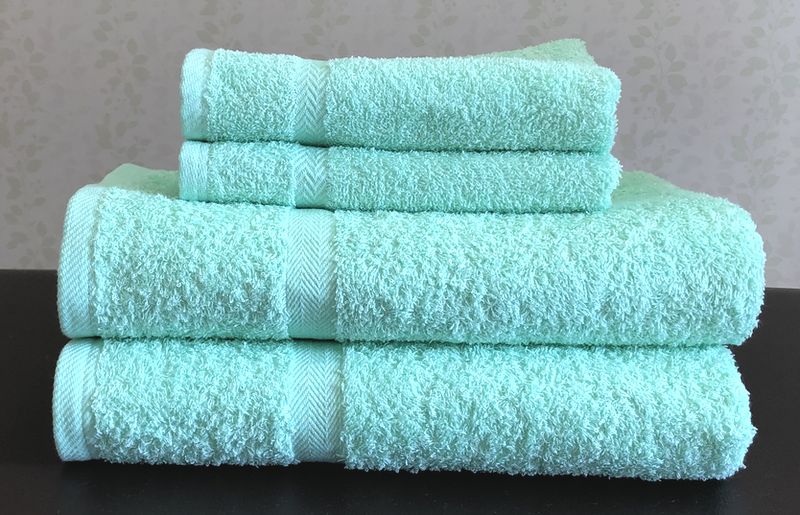 泉州タオルＪＯＹバス＆フェイス４枚セット（オプライングリーン）【泉州タオル 国産 吸水 普段使い 無地 シンプル 日用品 家族 ファミリー】 099H3643