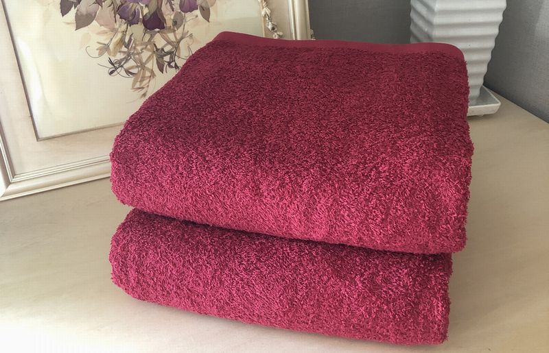 超大判バスタオル２枚セット（ボルドーレッド）泉州タオル 90×170cm【泉州タオル 国産 吸水 普段使い 無地 シンプル 日用品 家族 ファミリー】 020C470