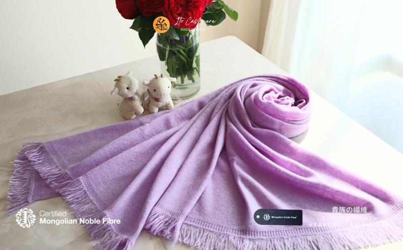 『Noble Fibre』100％カシミヤ・大判ストール ラベンダー【高級 カシミア おしゃれ ファッション 防寒 かしみあ】 G3334
