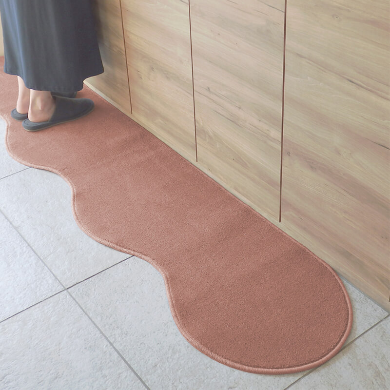 北欧風キッチンマット ラグマットタイプ 45×150cm ピーナッツ型 ライトマホガニー 抗菌防臭 SEK 織人しきもの屋工房 diw0010