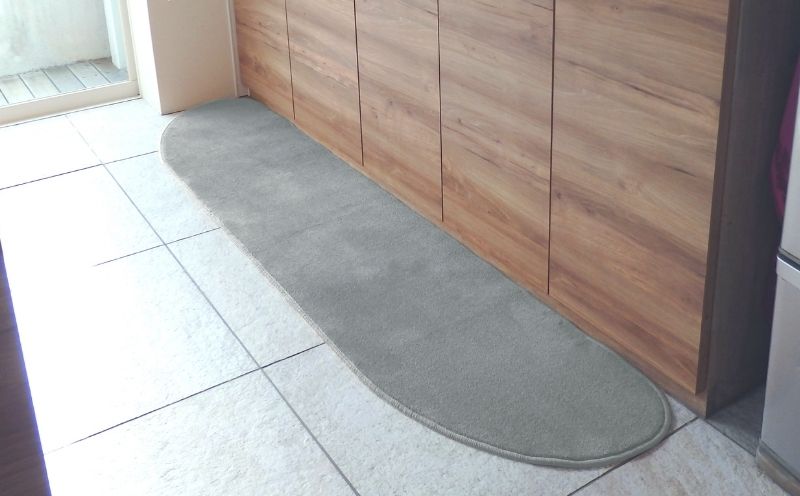 北欧風キッチンマット ラグマットタイプ 45×150cm ゆりかご型 シルバーグレー 抗菌防臭 SEK 織人しきもの屋工房 diw0016