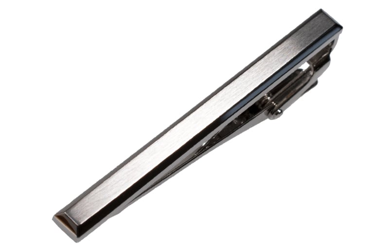 ４面カットネクタイピン シルバーカラー G2830